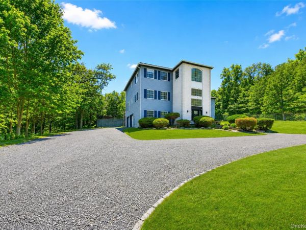49 Stone Mountain Trail, Chester, NY 10918