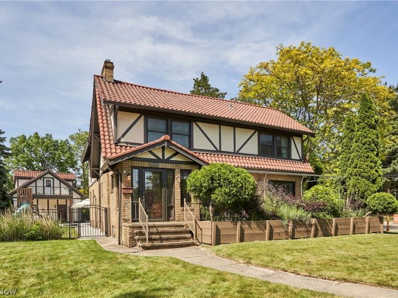 17004 Greenwood Avenue, Cleveland, OH 44111 Photo 1