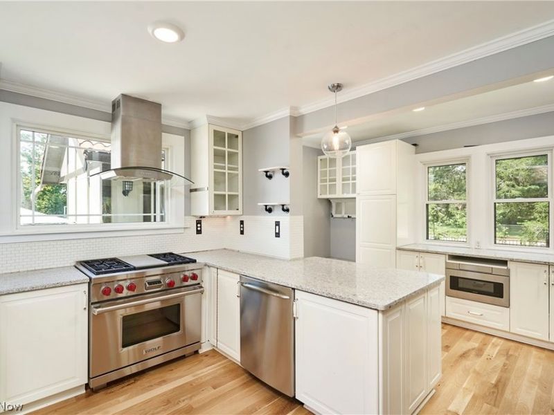 17004 Greenwood Avenue, Cleveland, OH 44111 Photo 6