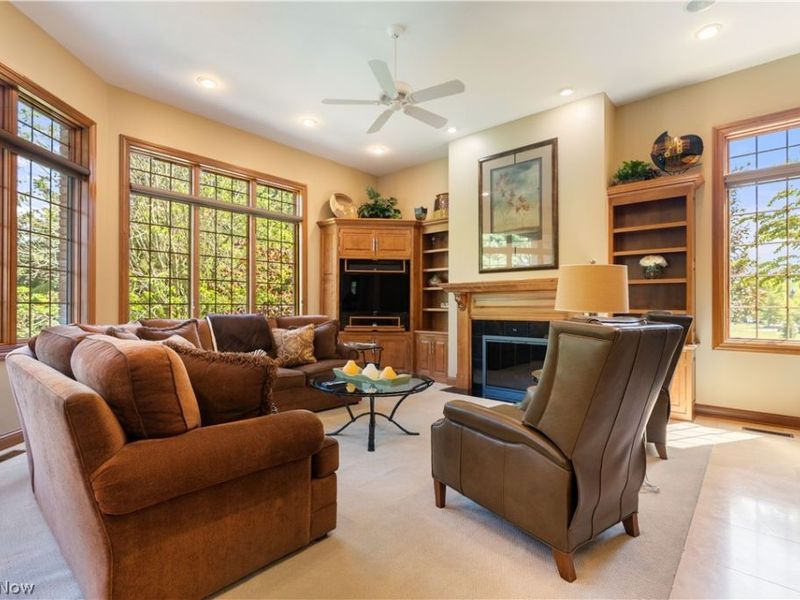 1544 Pilgrims Knob SE, Canton, OH 44709 Photo 10