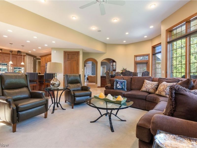 1544 Pilgrims Knob SE, Canton, OH 44709 Photo 12