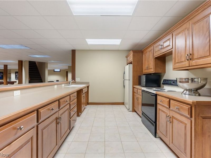 1544 Pilgrims Knob SE, Canton, OH 44709 Photo 37
