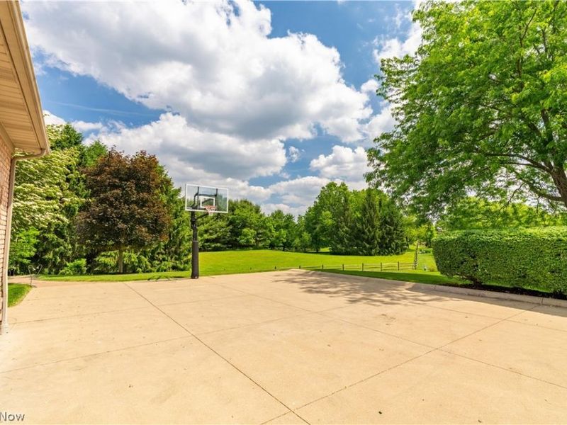 1544 Pilgrims Knob SE, Canton, OH 44709 Photo 43