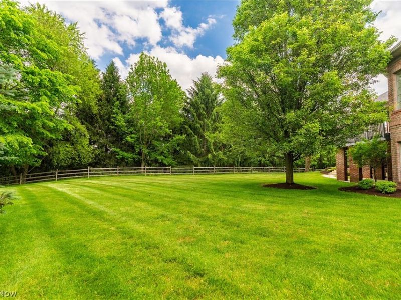 1544 Pilgrims Knob SE, Canton, OH 44709 Photo 45