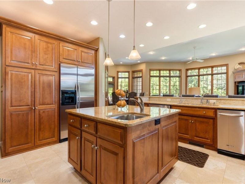1544 Pilgrims Knob SE, Canton, OH 44709 Photo 7