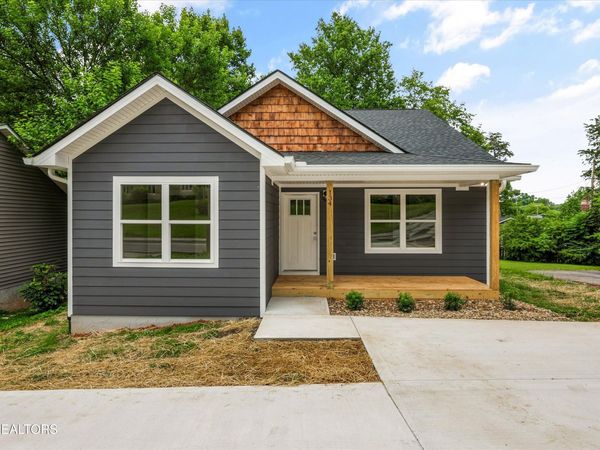 134 Woodlawn Pike, Knoxville, TN 37920