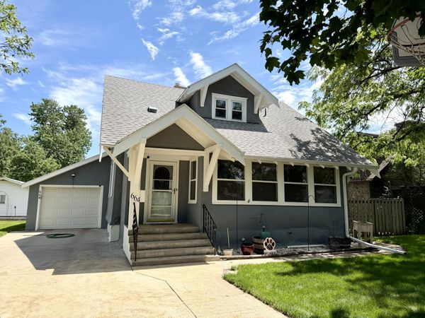 664 Colorado Ave SW, Huron, SD 57350