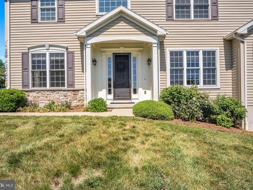 427 Carmella Drive, Mechanicsburg, PA 17050 Main Photo