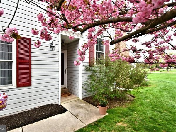 800 BEACON COURT , LANSDALE, PA 19446