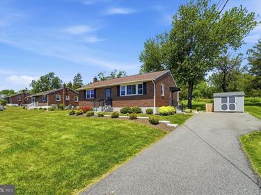 445 E MOYER ROAD, POTTSTOWN, PA 19464