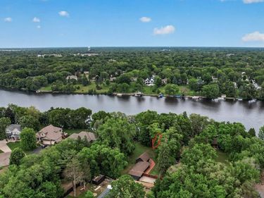 11138 W River Road, Champlin, MN 55316