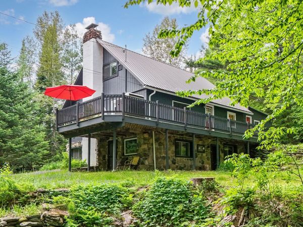 57 Pine Grove, Jay, VT 05859