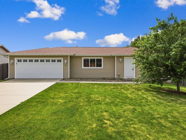 250 S 21st Street Court, Marion, IA 52302