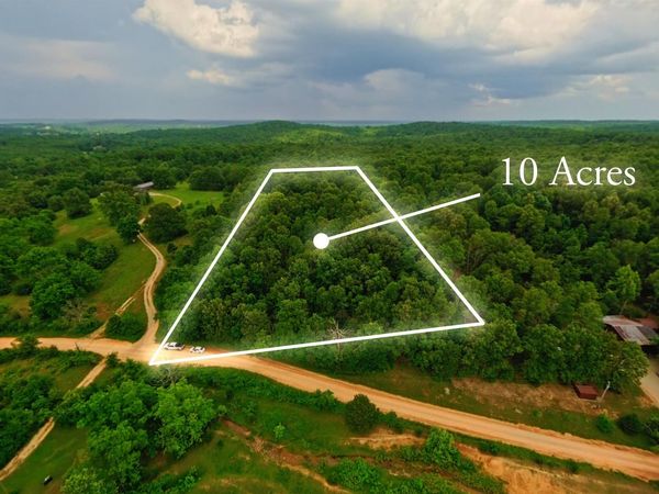 000 N Camp Creek Road , Mammoth Spring, AR 72554