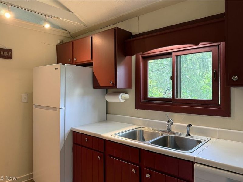 13702 Cuyahoga Trail, Novelty, OH 44072 Photo 19