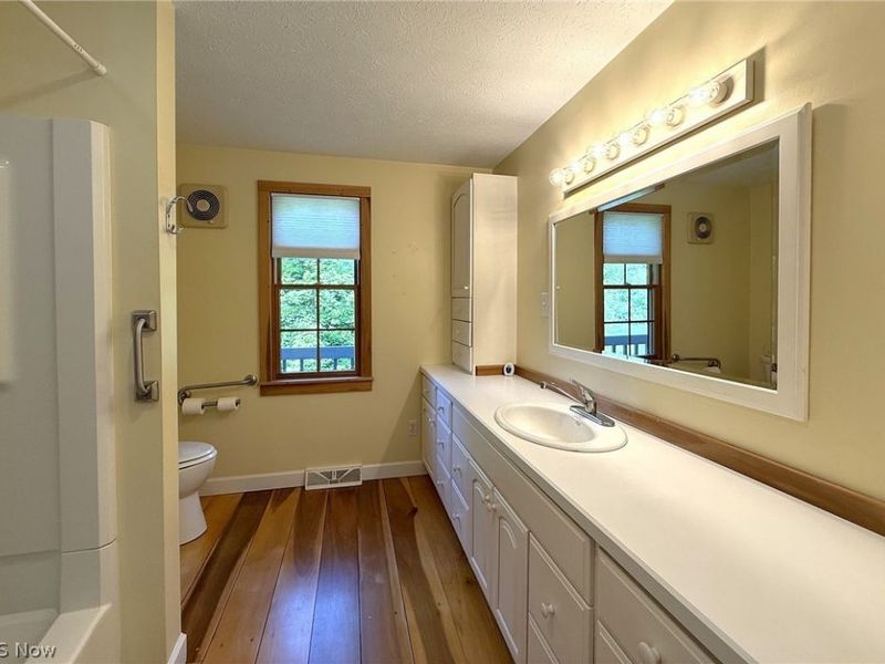 13702 Cuyahoga Trail, Novelty, OH 44072 Photo 22