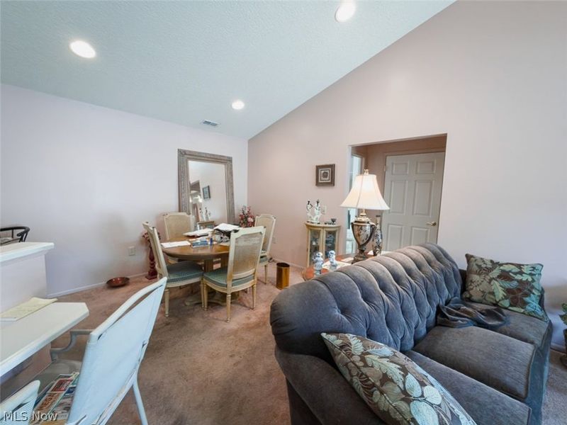 2617 Barnstone Avenue SW, Canton, OH 44706 Photo 4