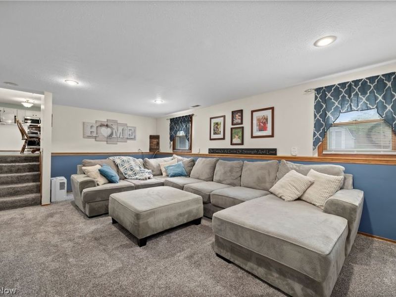 923 Hillside Drive , Amherst, OH 44001 Photo 15