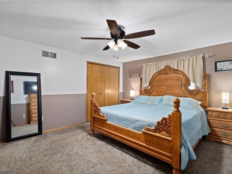 923 Hillside Drive , Amherst, OH 44001 Photo 23