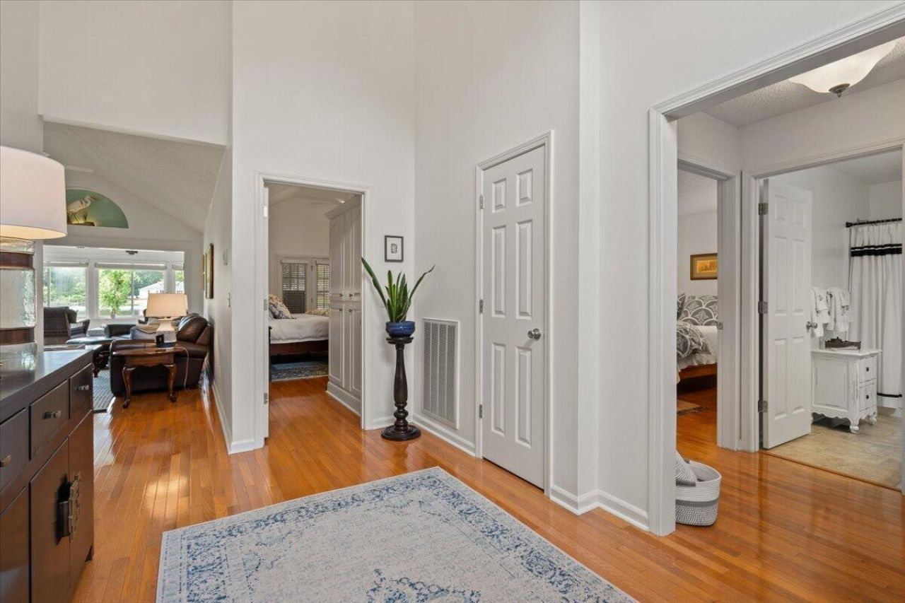 213 Ridge Lake Drive Photo 6