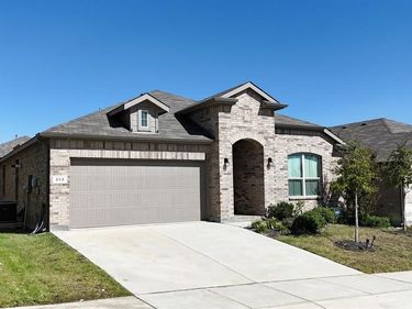 252 Drumcliffe Drive, Fort Worth, TX 76052