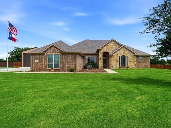 107 High Country Road, Decatur, TX 76234