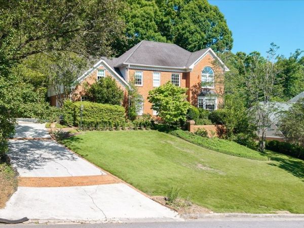 1143 Byrnwyck Road NE, Brookhaven, GA 30319