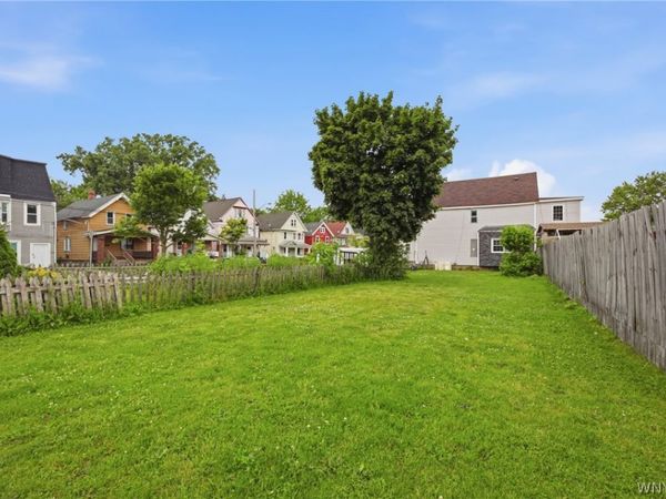 102 Bradley Street , Buffalo, NY 14213
