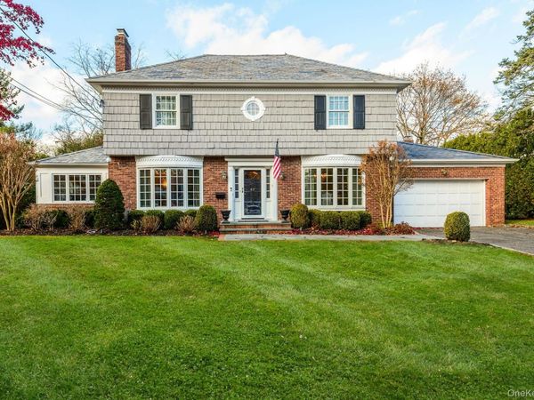 47 Whistler Road , Manhasset, NY 11030