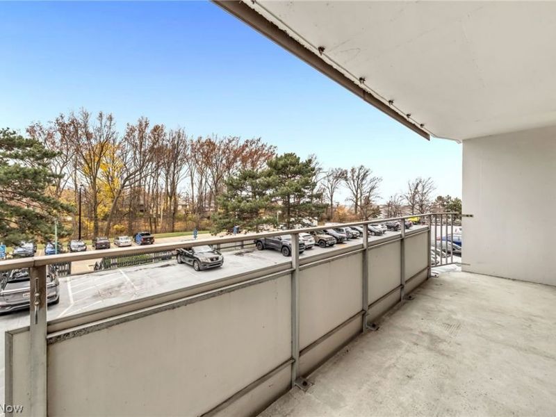 12900 Lake Avenue, Unit 216, Lakewood, OH 44107 Photo 17