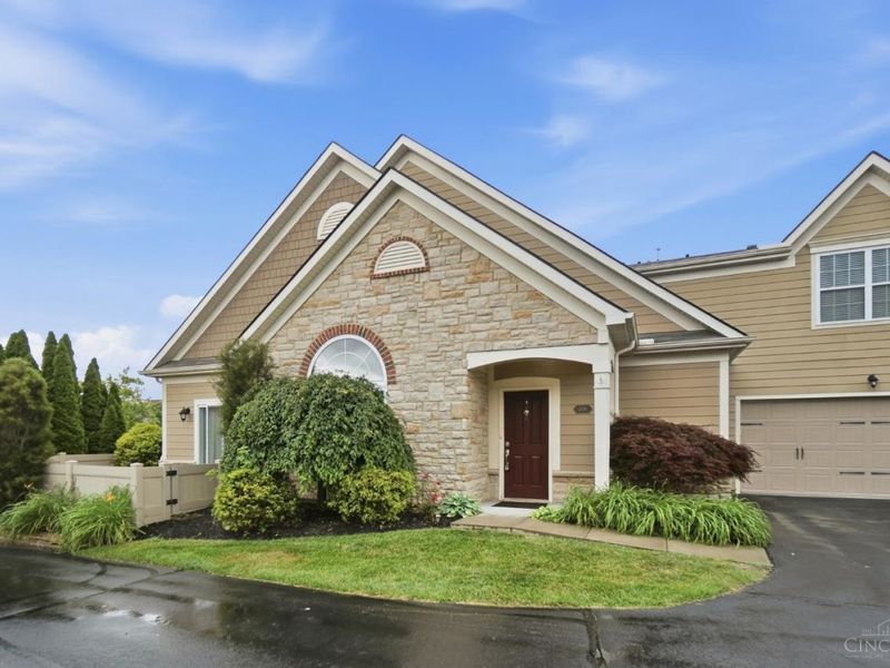 6839 Liberty Circle, Liberty Township, OH 45069 Photo 3