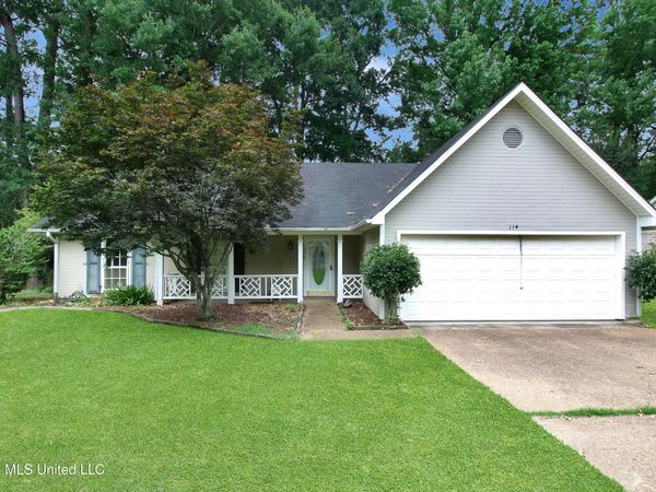 114 Trace Ridge Drive, Ridgeland, MS 39157