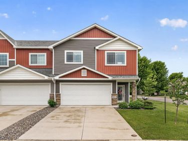 8521 Gateway Circle, Monticello, MN 55362