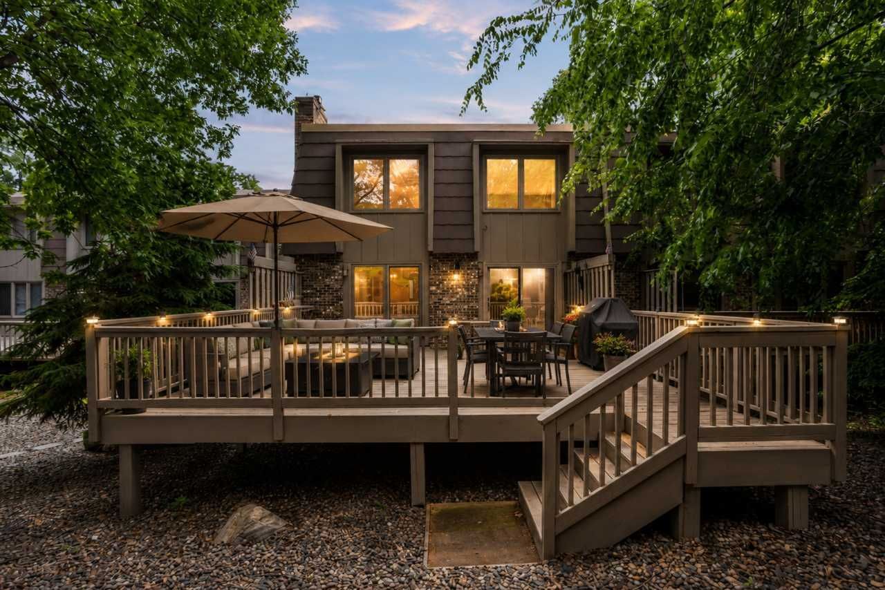 10250 Berkshire Road , Bloomington, MN 55437
