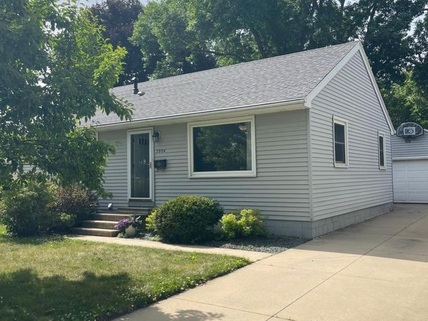 3904 7th Place NW, Rochester, MN 55901