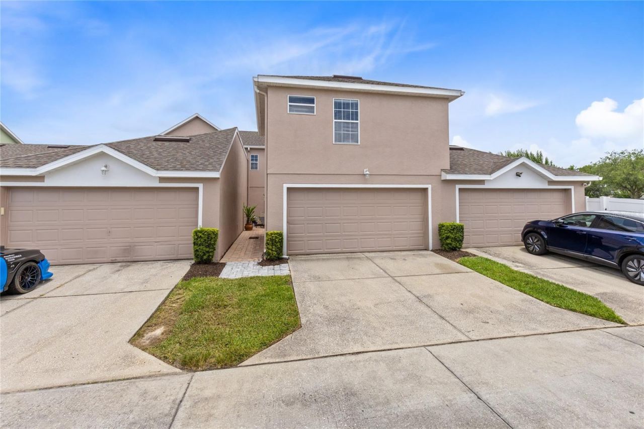 3863 Cleary Way, Unit Apt B, Orlando, FL 32828 Main Photo