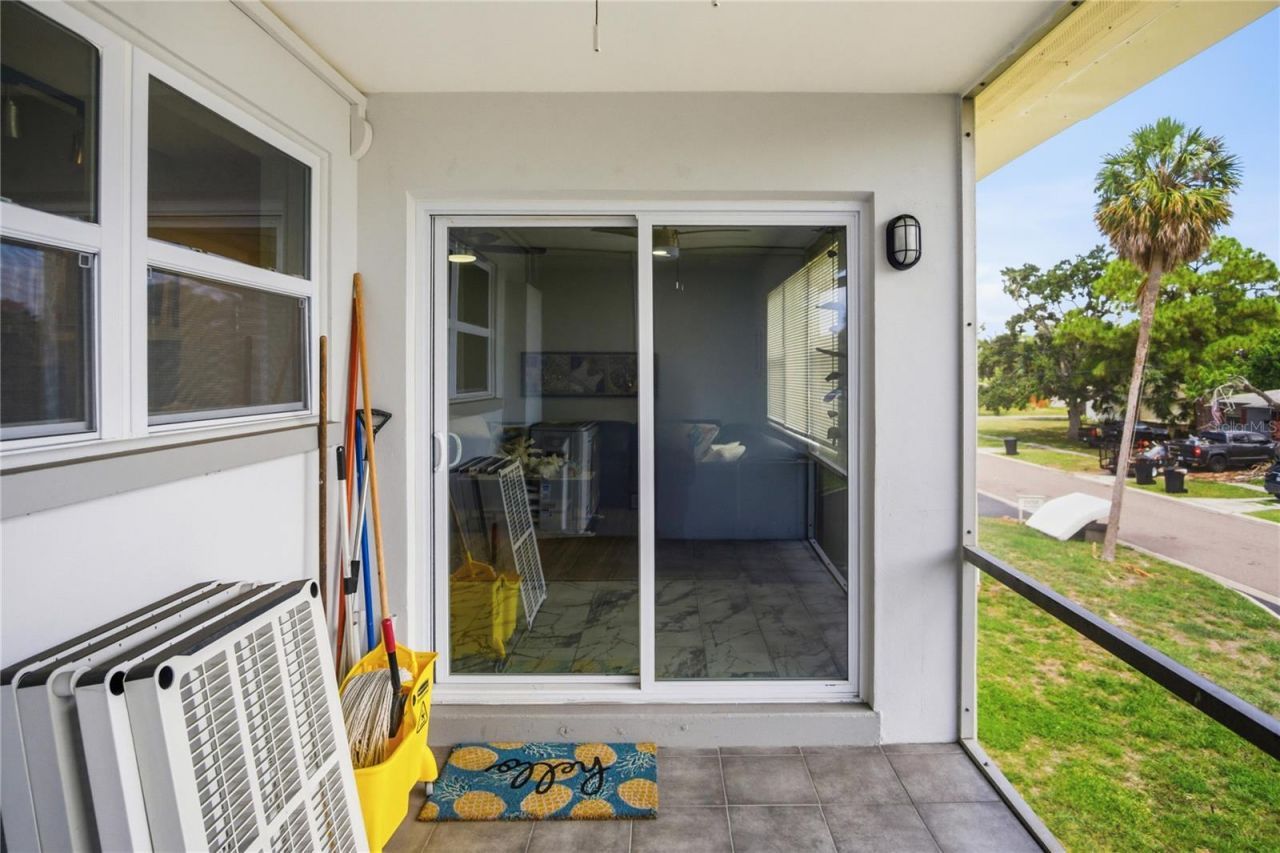 416 73rd Avenue N, Unit 207, Saint Petersburg, FL 33702 Photo