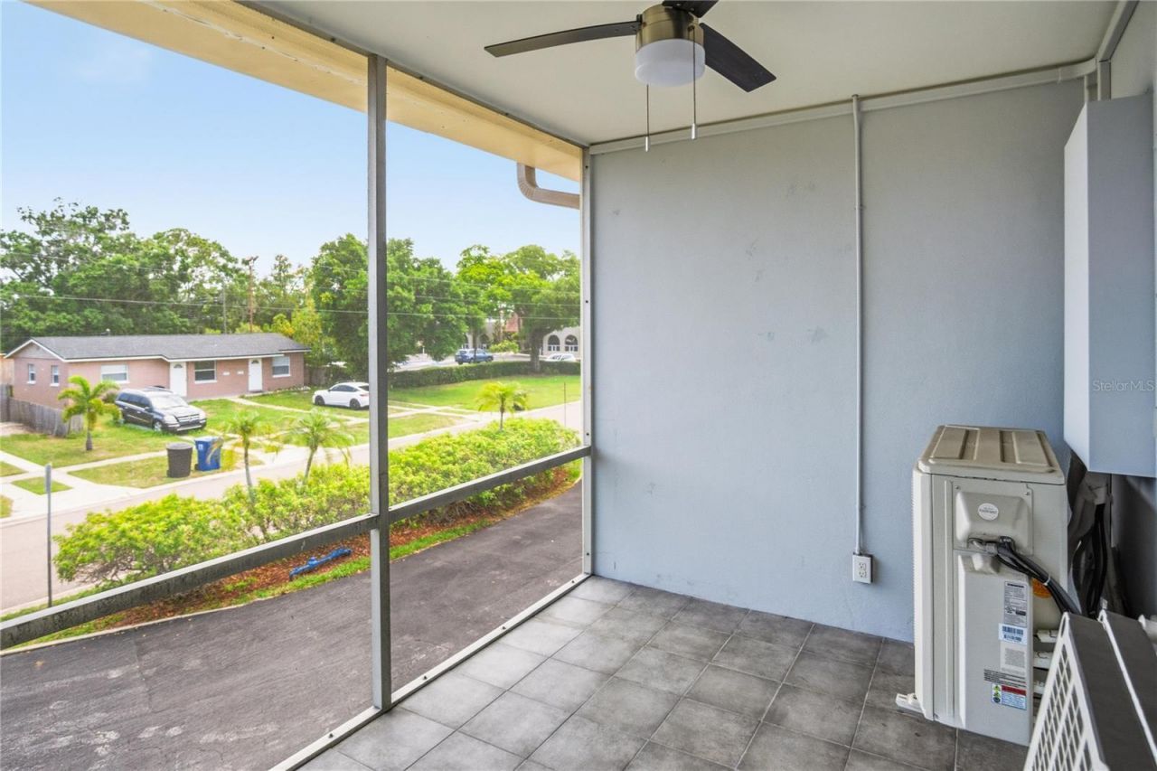 416 73rd Avenue N, Unit 207, Saint Petersburg, FL 33702 Photo