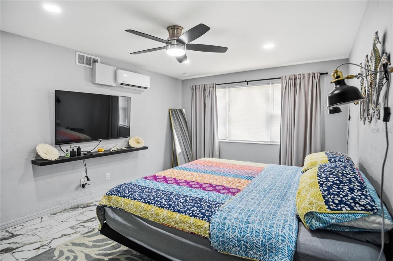 416 73rd Avenue N, Unit 207, Saint Petersburg, FL 33702 Photo