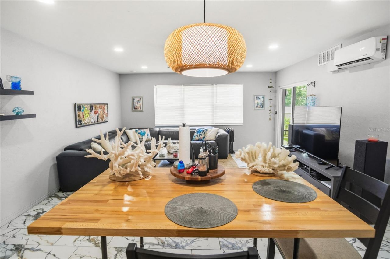 416 73rd Avenue N, Unit 207, Saint Petersburg, FL 33702 Photo