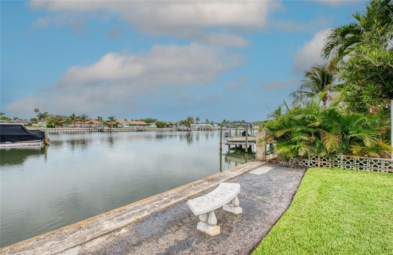 3717 S 46th Avenue S, Unit 8, Saint Petersburg, FL 33711 Photo