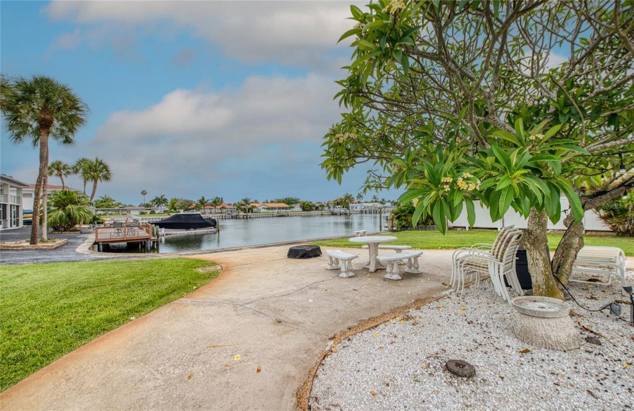 3717 S 46th Avenue S, Unit 8, Saint Petersburg, FL 33711 Photo