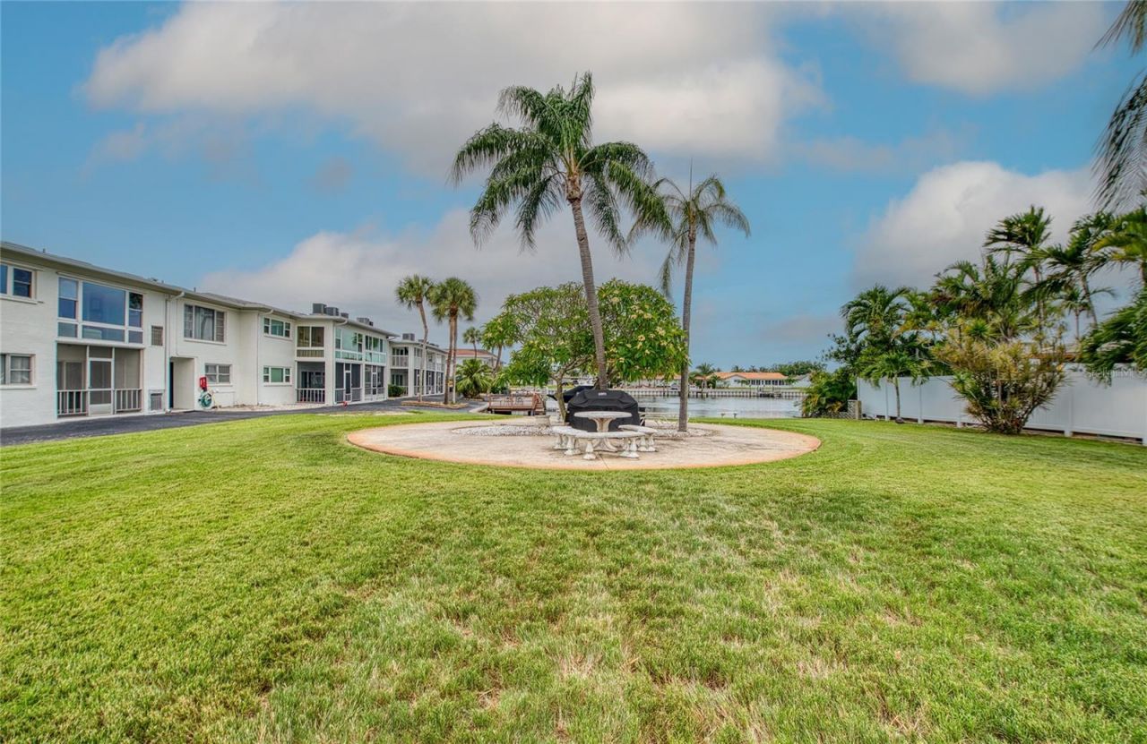 3717 S 46th Avenue S, Unit 8, Saint Petersburg, FL 33711 Photo