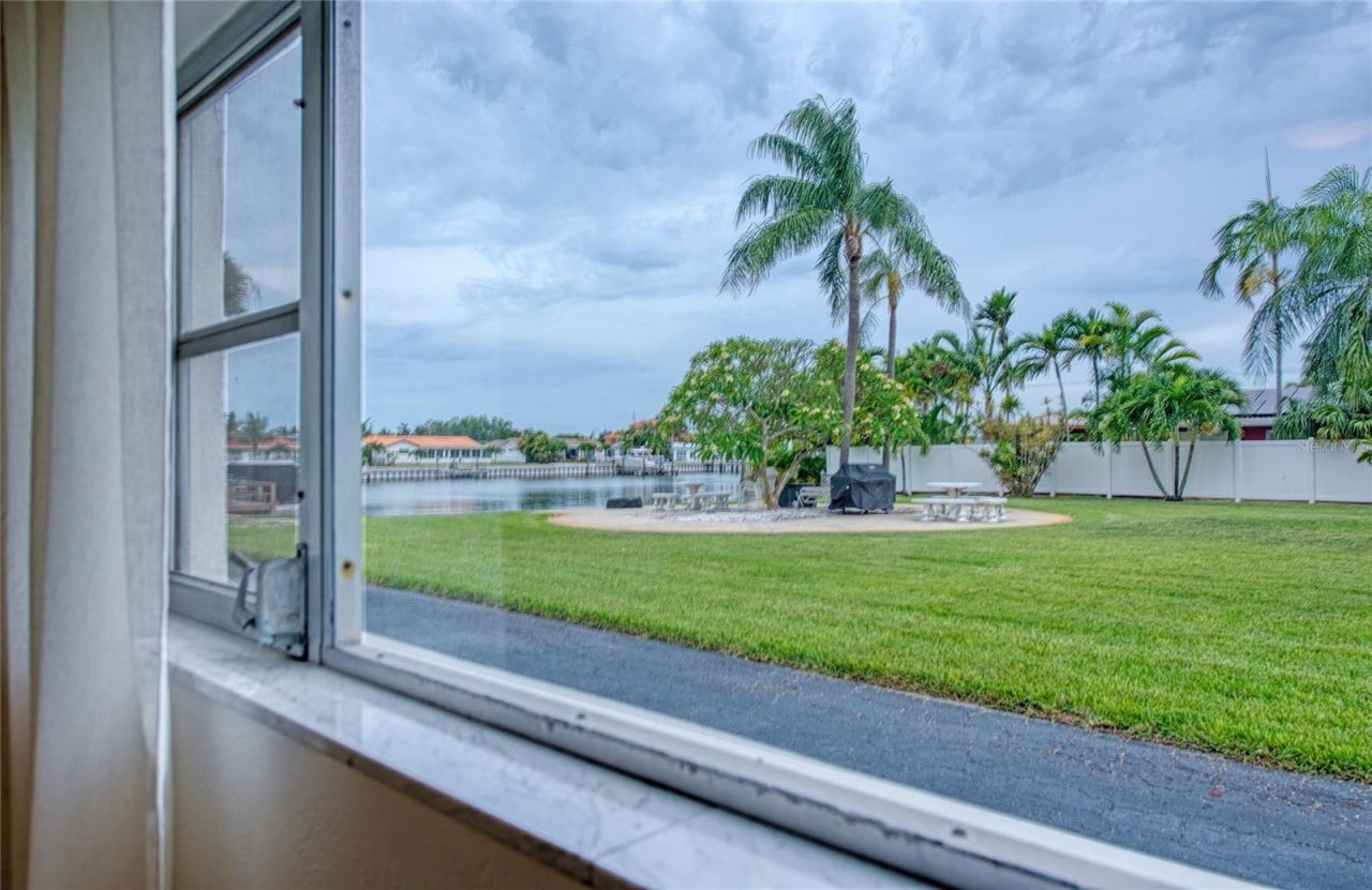 3717 S 46th Avenue S, Unit 8, Saint Petersburg, FL 33711 Photo