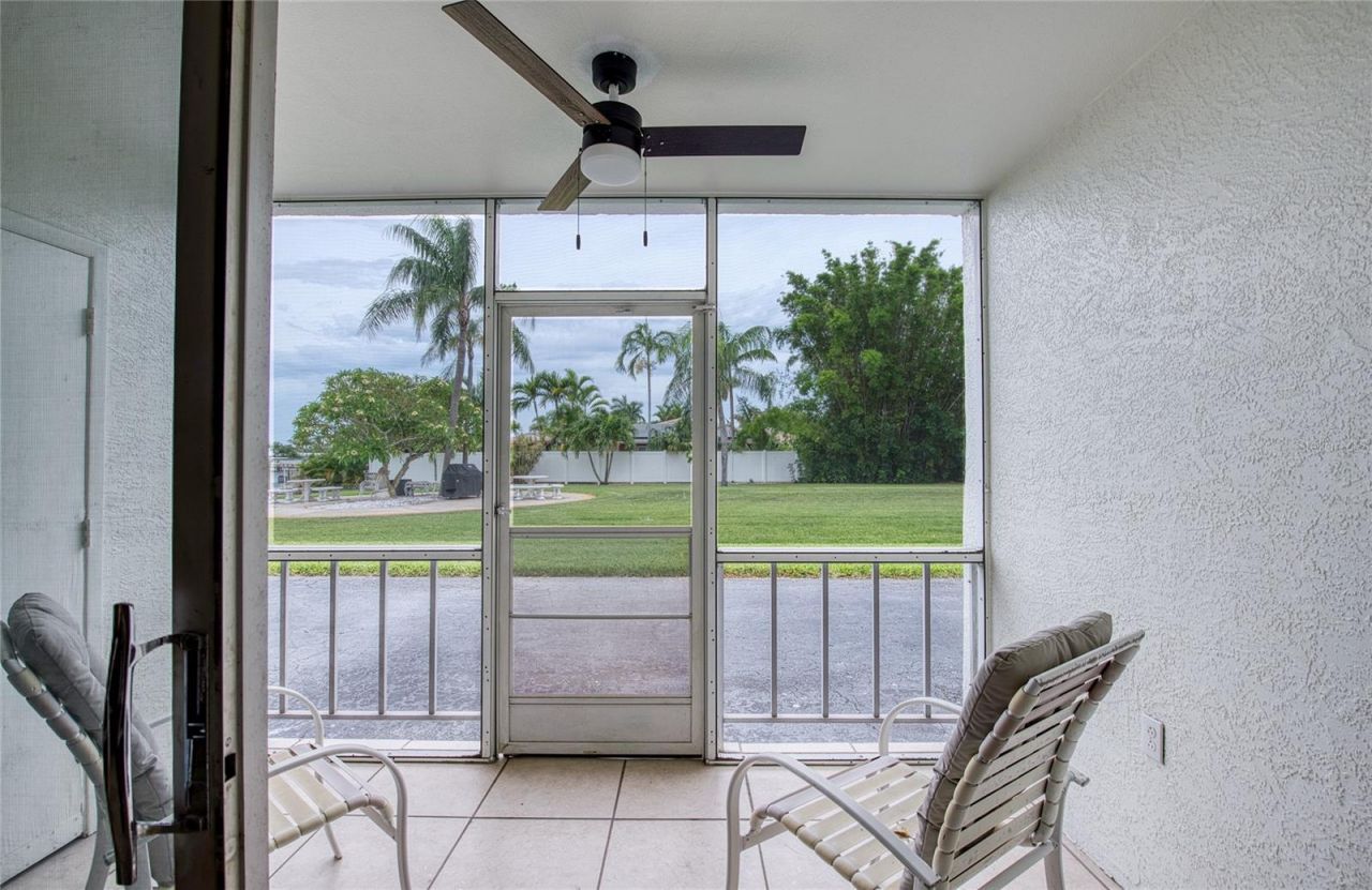 3717 S 46th Avenue S, Unit 8, Saint Petersburg, FL 33711 Photo