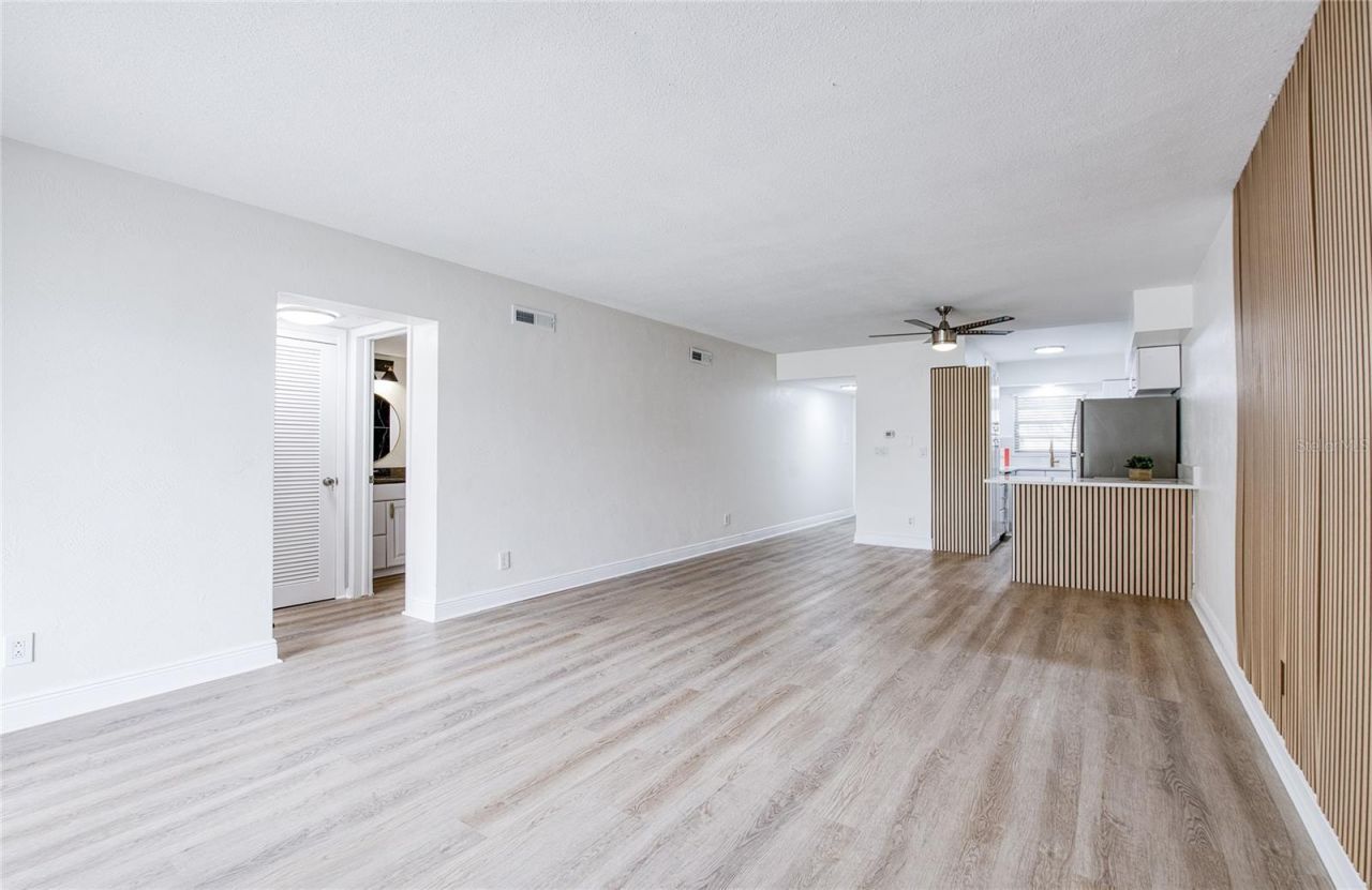 3717 S 46th Avenue S, Unit 8, Saint Petersburg, FL 33711 Photo