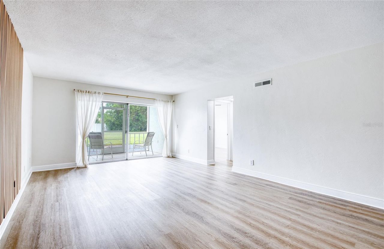 3717 S 46th Avenue S, Unit 8, Saint Petersburg, FL 33711 Photo