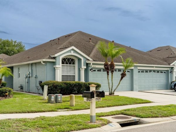 19127 WEYMOUTH DRIVE , LAND O LAKES, FL 34638