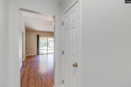 308 Cutter Court  photo 4