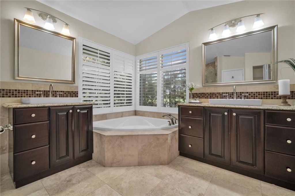 1230 Fairfax Court, Weston, FL 33326 Photo